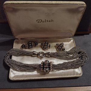 Vintage Deltah Jewelry Boxed Set